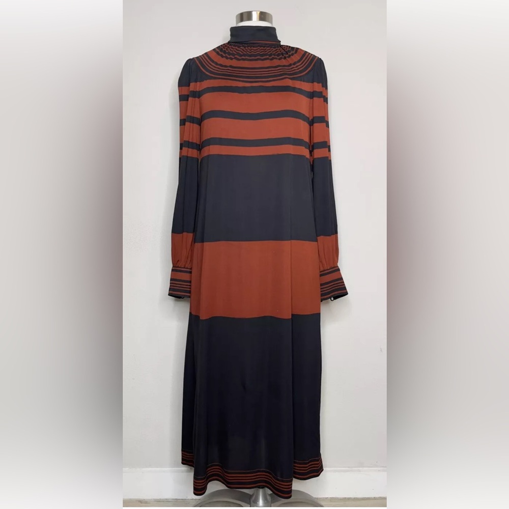Leonard Paris Vintage Silk Dress. 10
